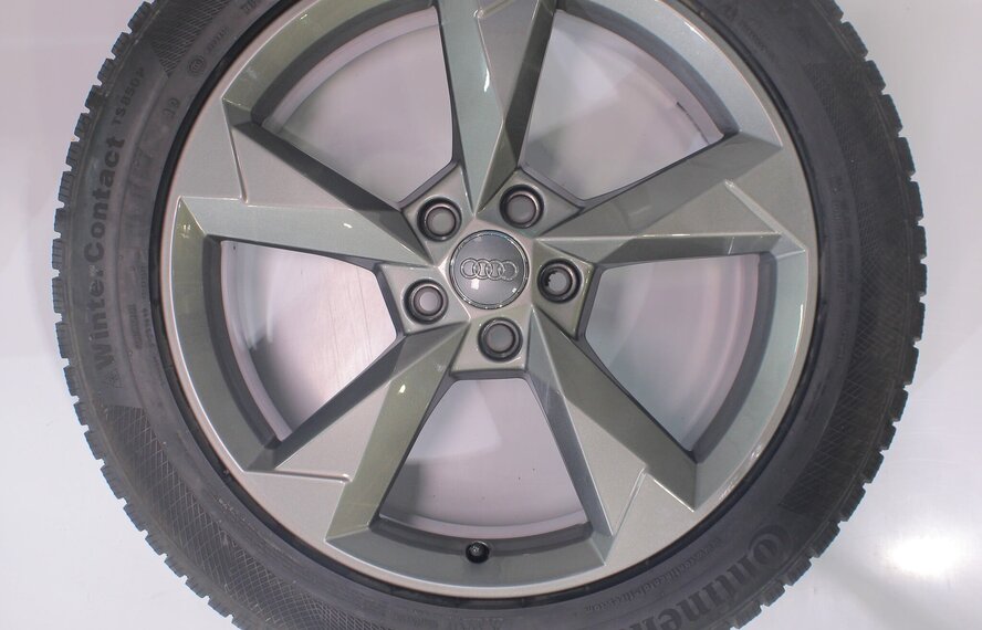 Audi Audi Q3 SQ3 F3B 19 inch velgen Continental Winterbanden Origineel