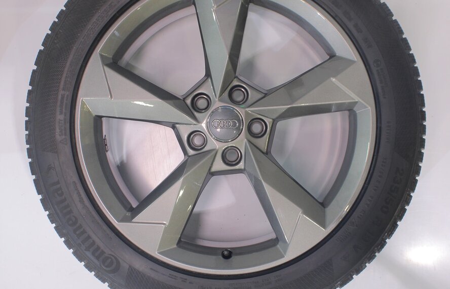 Audi Audi Q3 SQ3 F3B 19 inch velgen Continental Winterbanden Origineel