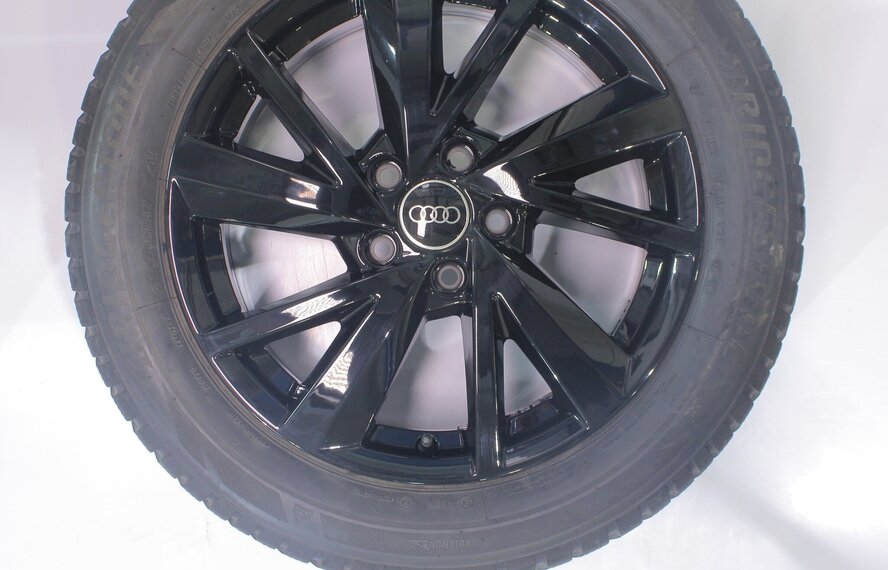 Audi Audi Q2 81A 17 inch velgen Bridgestone Winterbanden Origineel