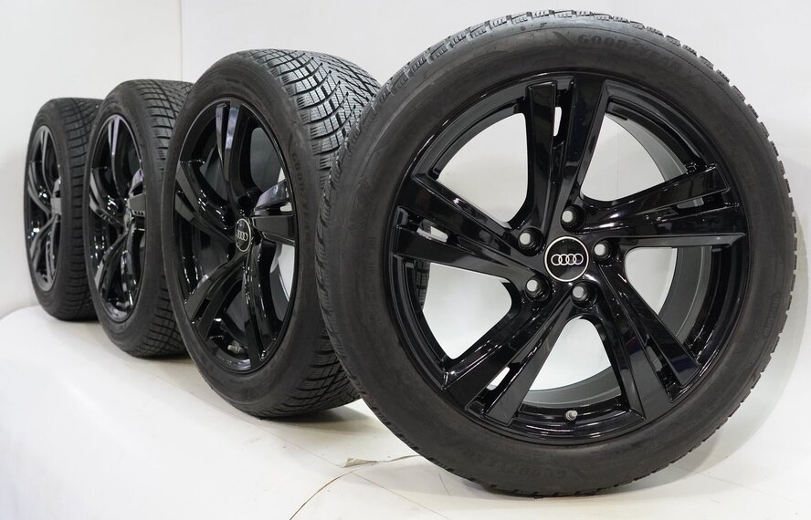 Audi Audi A5 S5 B10 18 inch velgen Goodyear Winterbanden Origineel