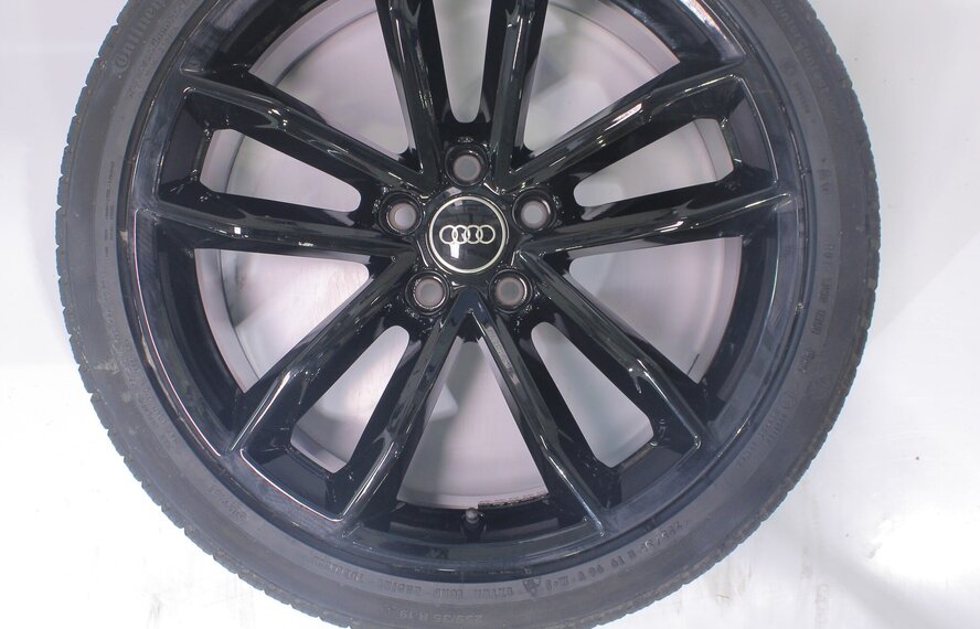 Audi Audi A5 S5 B9 19 inch velgen Continental Winterbanden Origineel