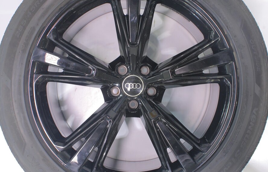 Audi Audi Q8 4M 21 inch velgen Hankook Zomerbanden Origineel