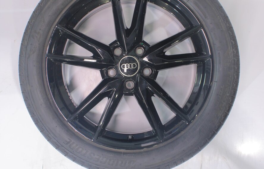 Audi Audi Q2 81A 18 inch velgen Bridgestone Zomerbanden Origineel