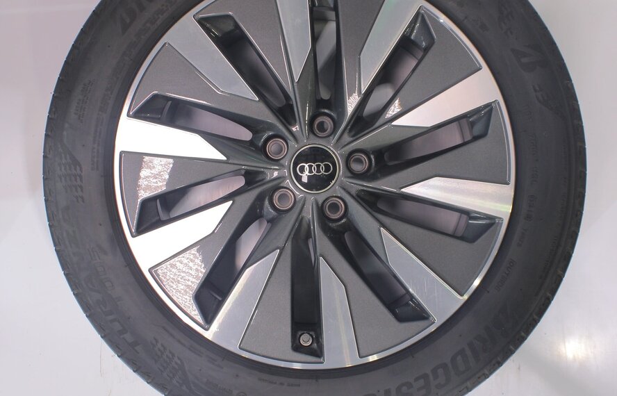Audi Audi A6 C8 18 inch velgen Bridgestone Zomerbanden Origineel
