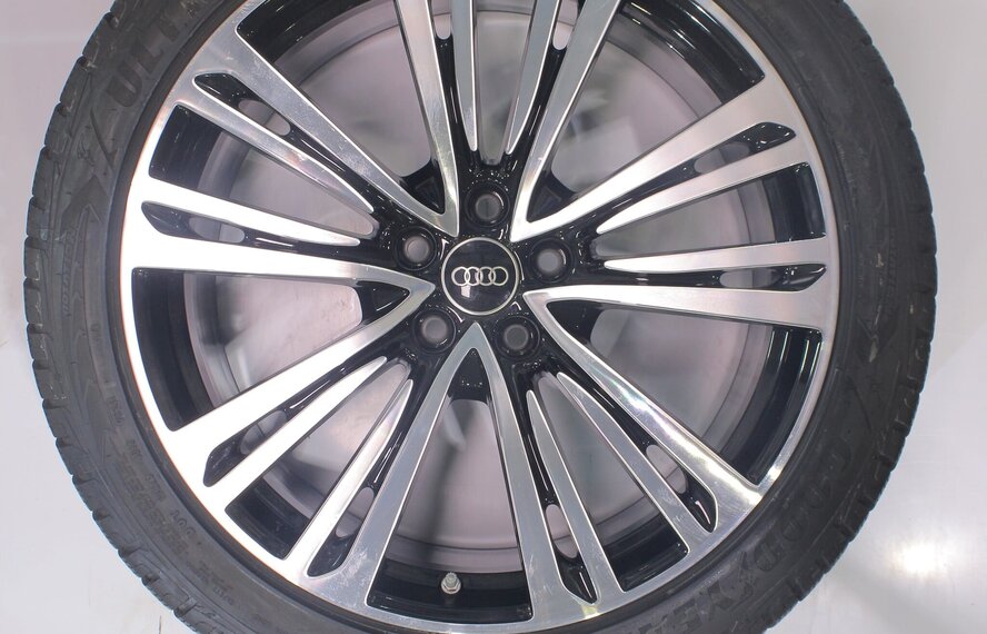 Audi Audi A8 4N 20 inch velgen Goodyear Winterbanden Origineel