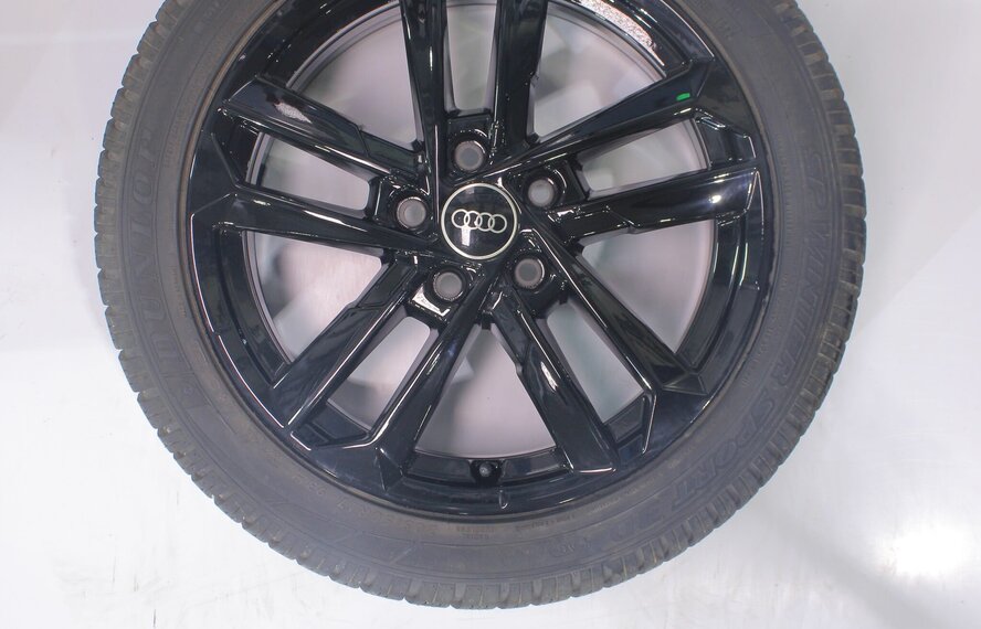 Audi Audi A3 S3 8Y 8V 17 inch velgen Dunlop Winterbanden Origineel