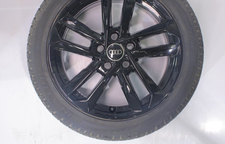 Audi Audi A3 S3 8Y 8V 17 inch velgen Dunlop Winterbanden Origineel