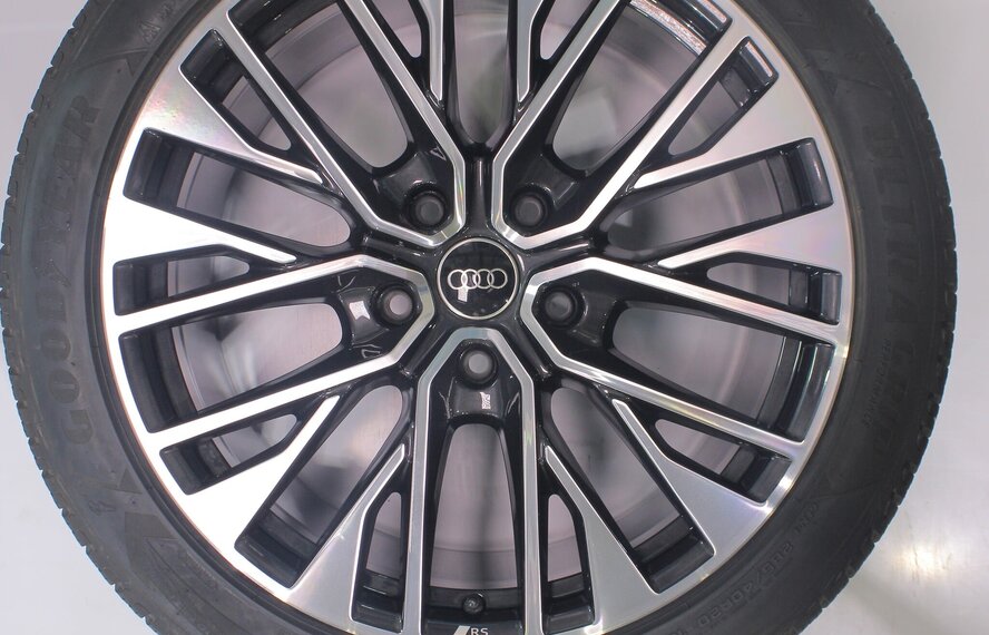 Audi Audi e-tron GT 20 inch velgen Goodyear Winterbanden Origineel