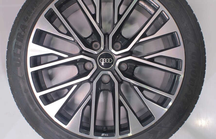 Audi Audi e-tron GT 20 inch velgen Goodyear Winterbanden Origineel