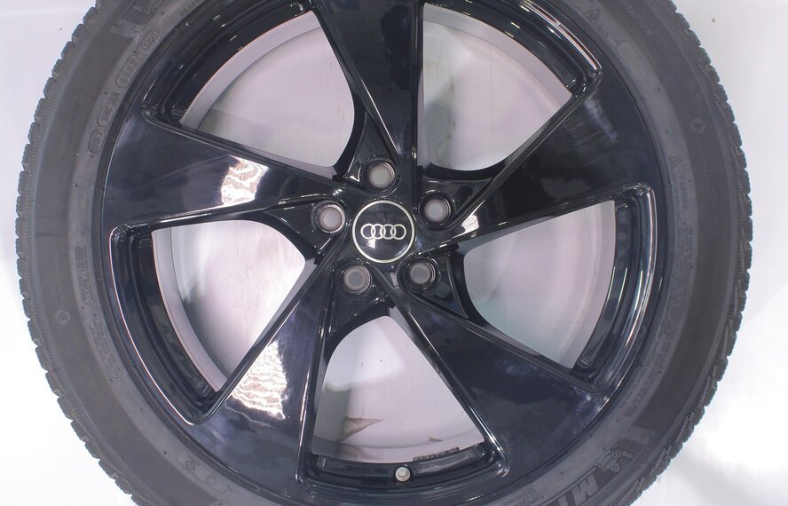 Audi Audi Q5 8MA 20 inch velgen Michelin Winterbanden Origineel