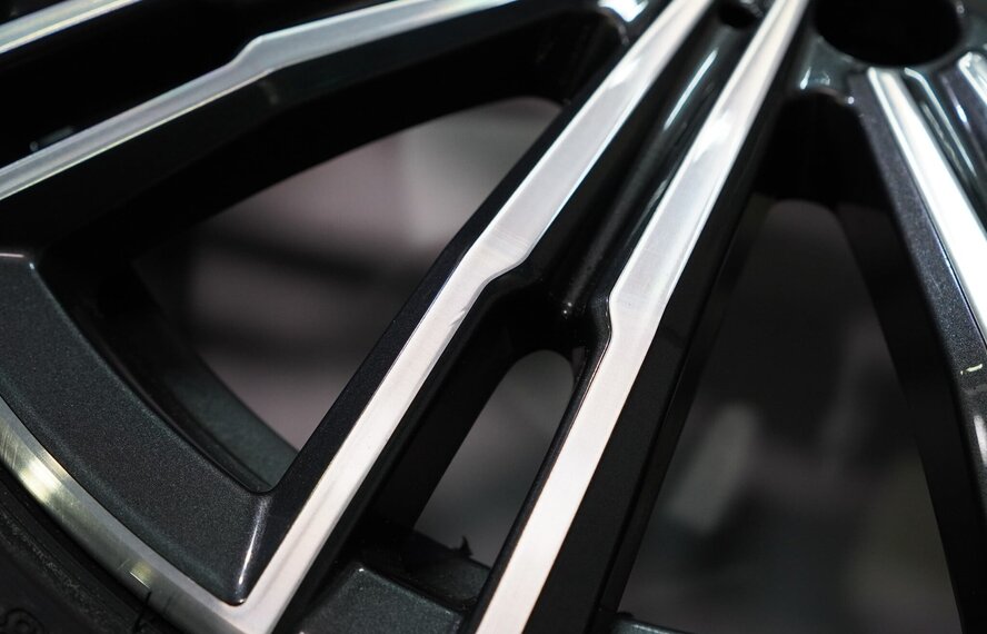 BMW BMW 2 serie 3 serie 4 serie G20 G21 G22 G42 790M 18 inch velgen Bridgestone Zomerbanden Origineel
