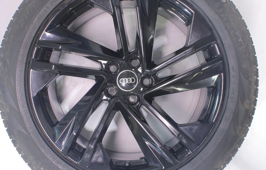Audi Audi Q7 4M 20 inch velgen Pirelli All-Season (4 seizoenen) Origineel