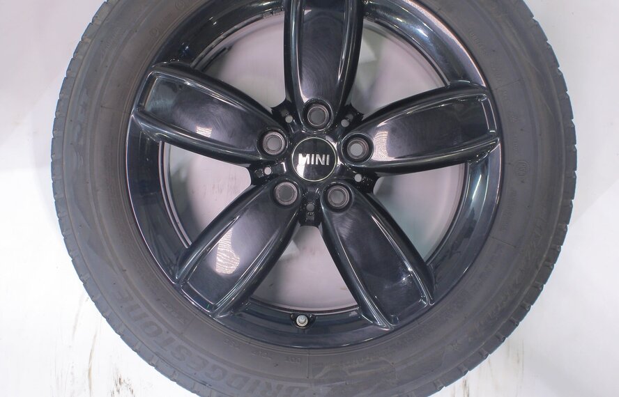 Mini Mini Countryman F60 531 17 inch velgen Bridgestone Runflat Winterbanden Origineel
