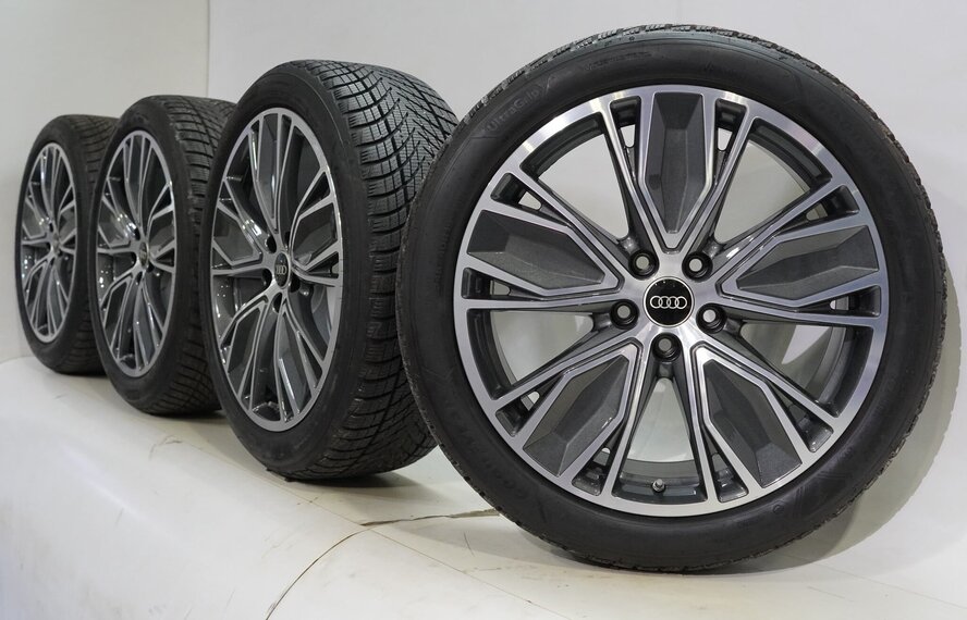 Audi Audi A5 S5 B10 19 inch velgen Goodyear Winterbanden Origineel