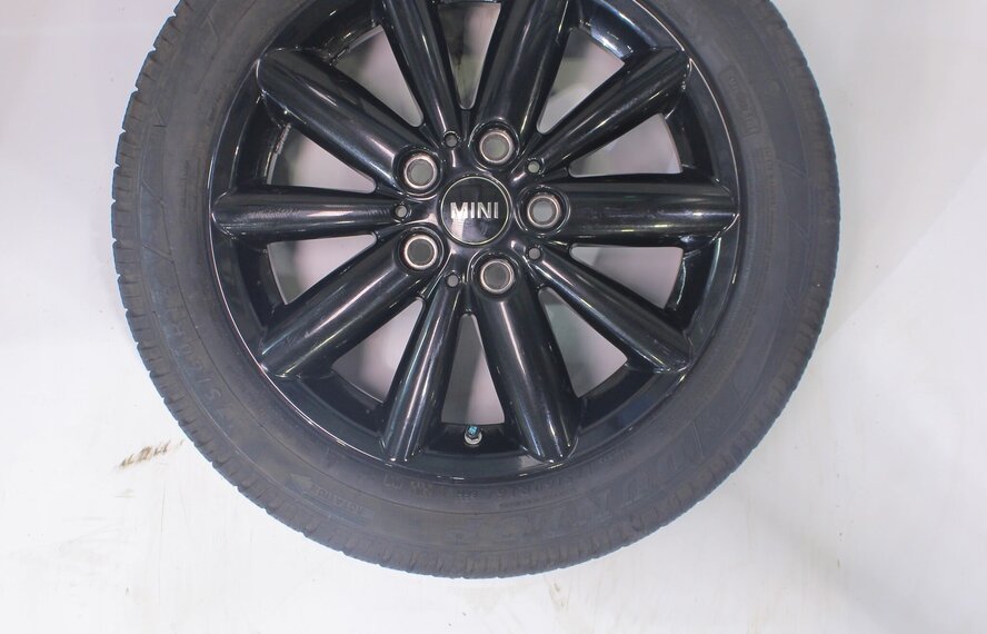 Mini Mini Cooper / S / One / Cabrio F55 F56 F57 508 16 inch velgen Dunlop Runflat Winterbanden Origineel