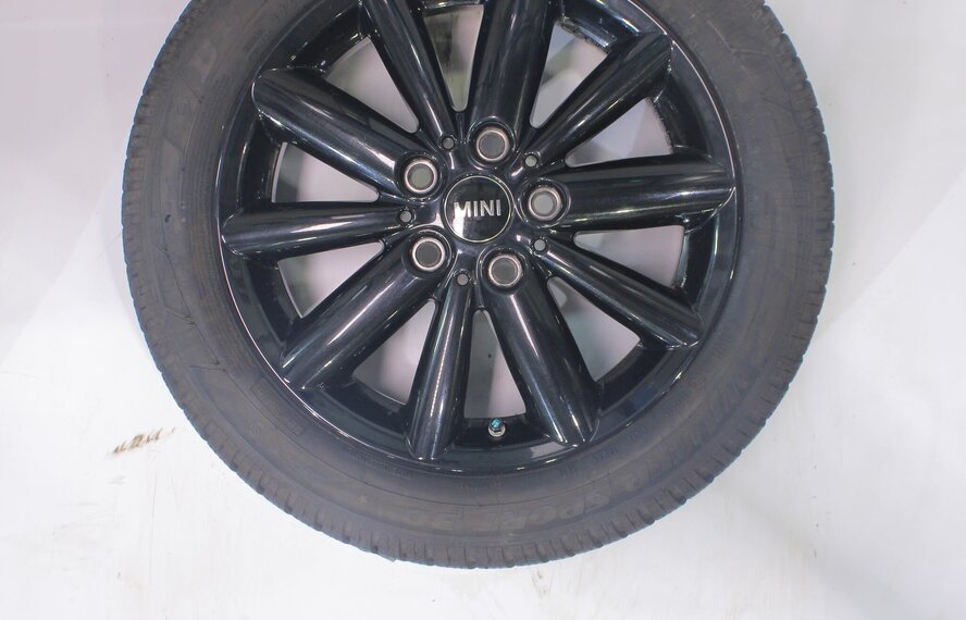 Mini Mini Cooper / S / One / Cabrio F55 F56 F57 508 16 inch velgen Dunlop Runflat Winterbanden Origineel
