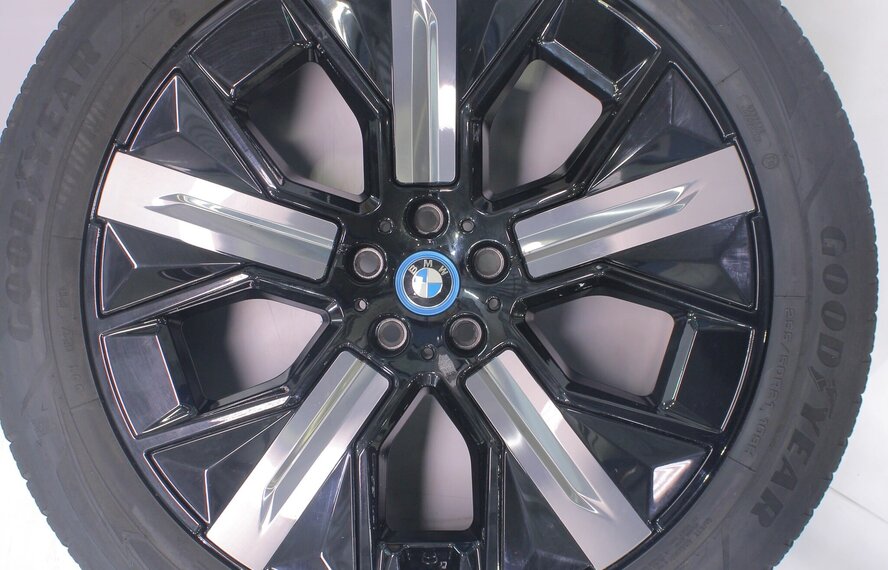BMW BMW iX i20 1010 21 inch velgen Goodyear Winterbanden Origineel