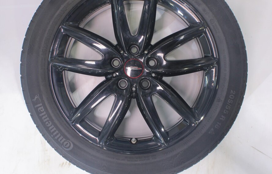 Mini Mini Countryman F60 JCW815 18 inch velgen Continental Winterbanden Origineel