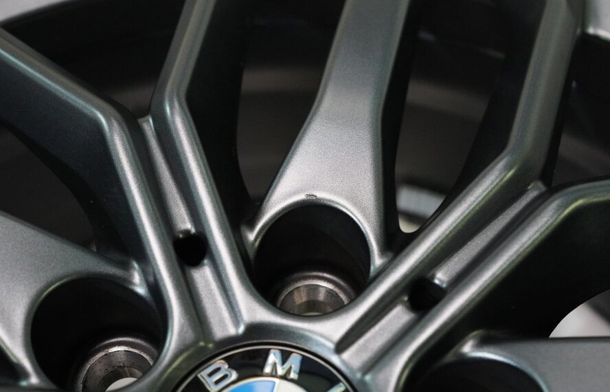 BMW BMW X1 iX1 U11 BEV X2 iX2 U10 879 18 inch velgen Continental Winterbanden Origineel