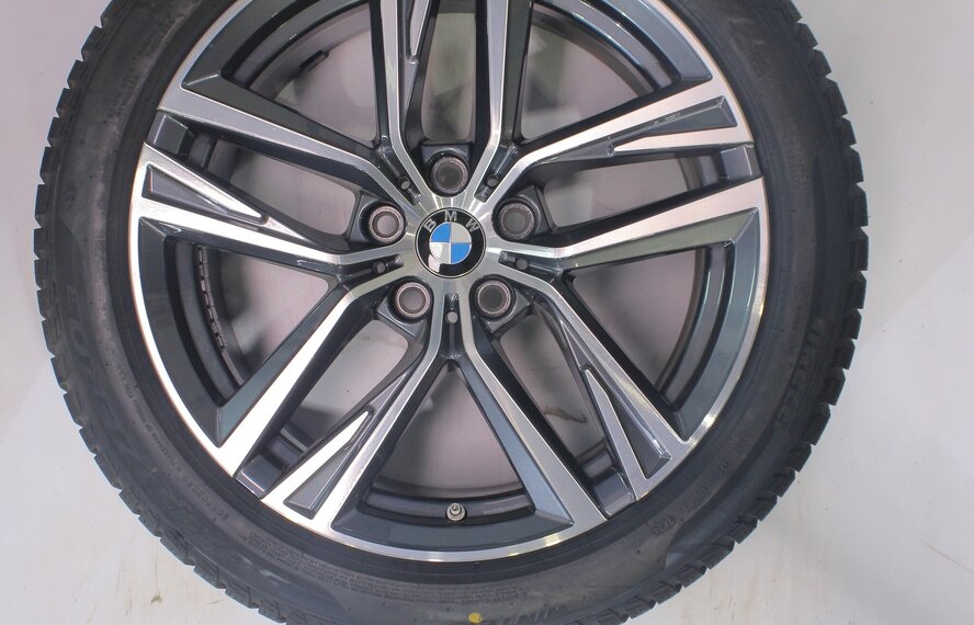BMW BMW 4 serie i4 G26 853 18 inch velgen Pirelli Winterbanden Nieuw Origineel