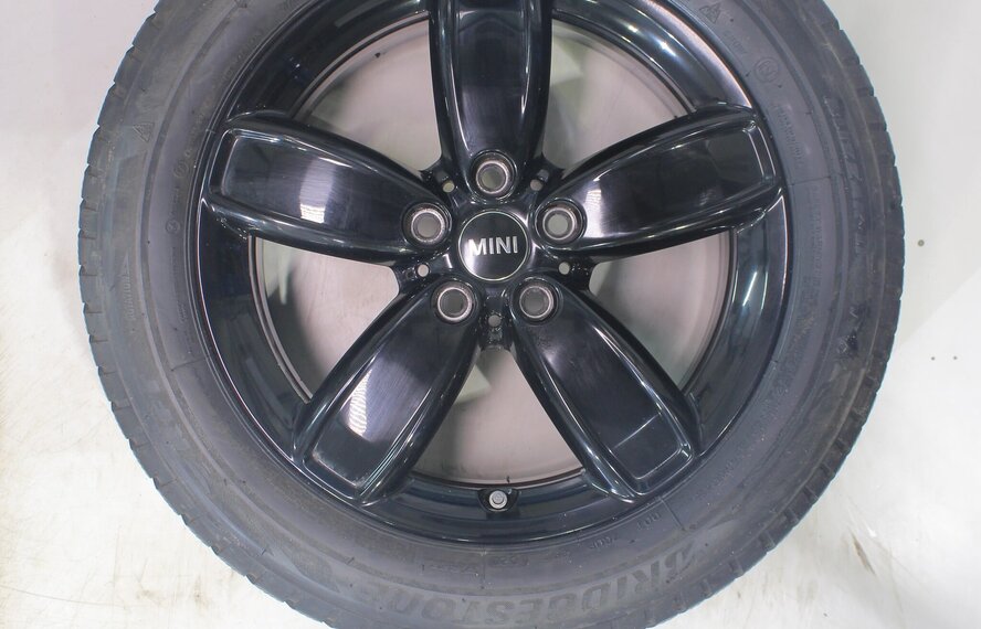 Mini Mini Countryman F60 531 17 inch velgen Bridgestone Runflat Winterbanden Origineel
