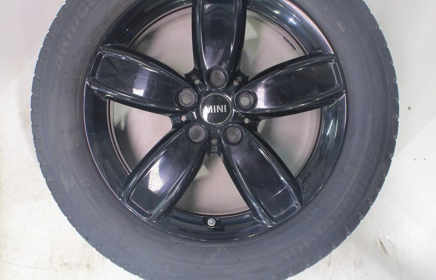Mini Mini Countryman F60 531 17 inch velgen Bridgestone Runflat Winterbanden Origineel