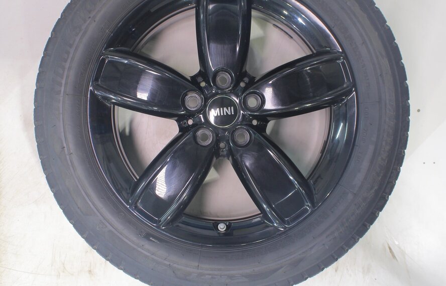 Mini Mini Countryman F60 531 17 inch velgen Bridgestone Runflat Winterbanden Origineel