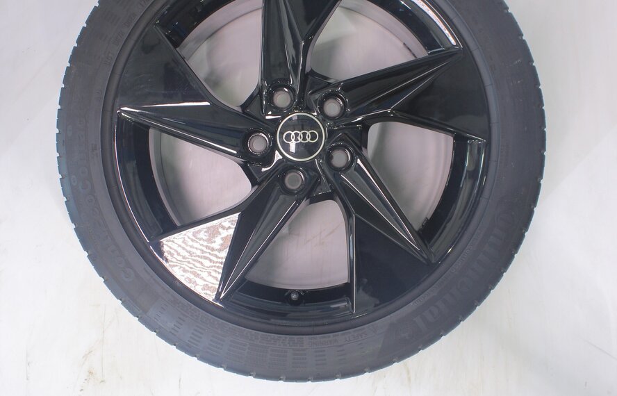 Audi Audi A3 S3 8Y 8V 17 inch velgen Michelin Zomerbanden Origineel