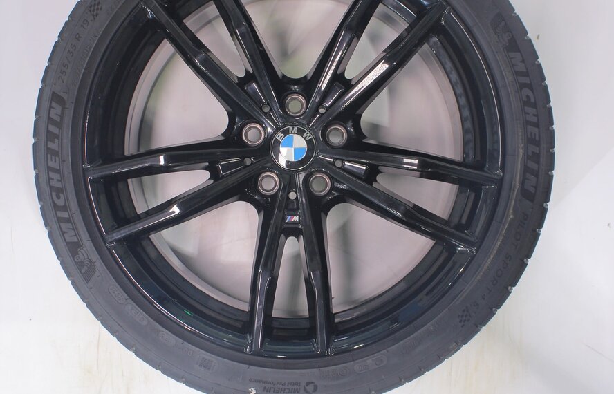 BMW BMW 2 serie 3 serie 4 serie G20 G21 G22 G42 791M 19 inch velgen Michelin Zomerbanden Origineel