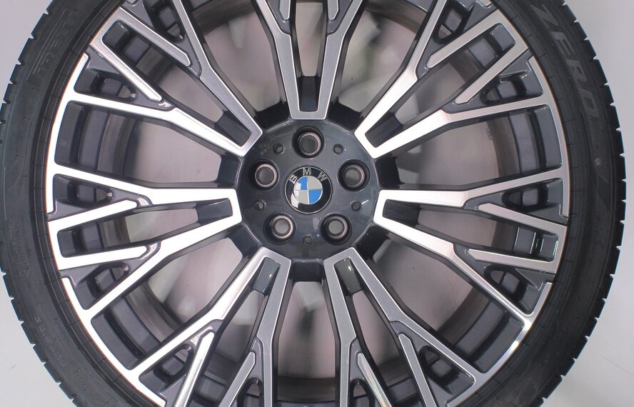 BMW BMW X5 G05 X6 G06 745i 22 inch velgen Pirelli Runflat Zomerbanden Origineel