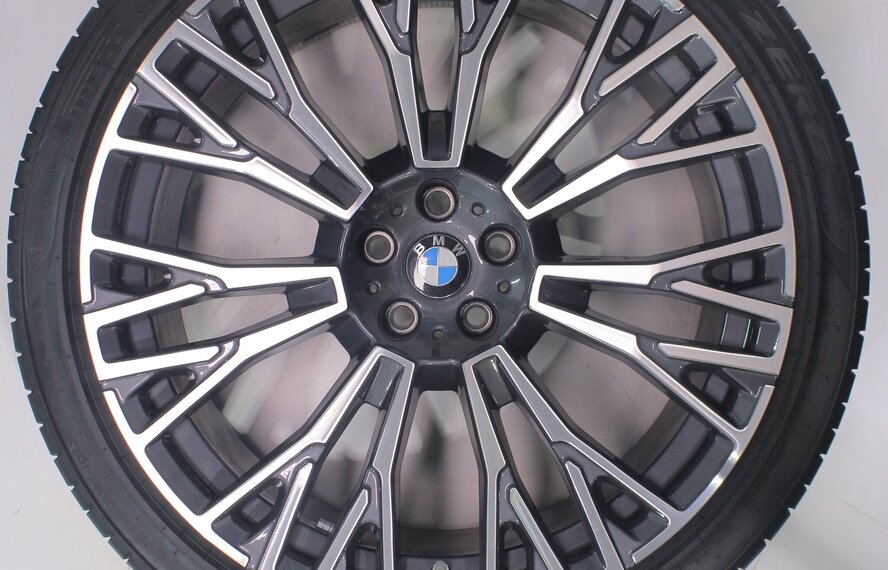 BMW BMW X5 G05 X6 G06 745i 22 inch velgen Pirelli Runflat Zomerbanden Origineel