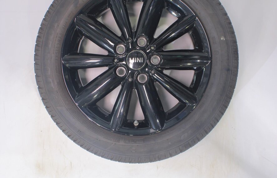 Mini Cooper / S / One / Cabrio F55 F56 F57 508 16 inch velgen Dunlop Runflat Winterbanden Origineel