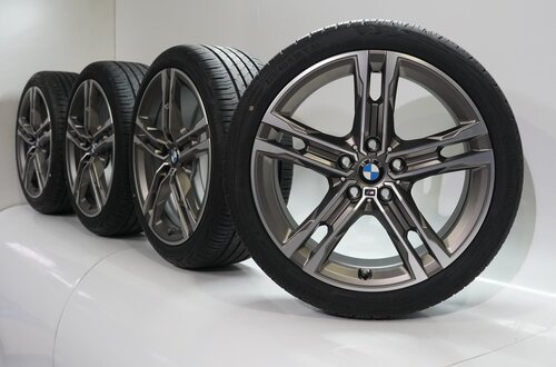 BMW BMW 1 2 serie F40 F44 2 serie Gran Coupe 556M 18 inch velgen Bridgestone Zomerbanden Origineel