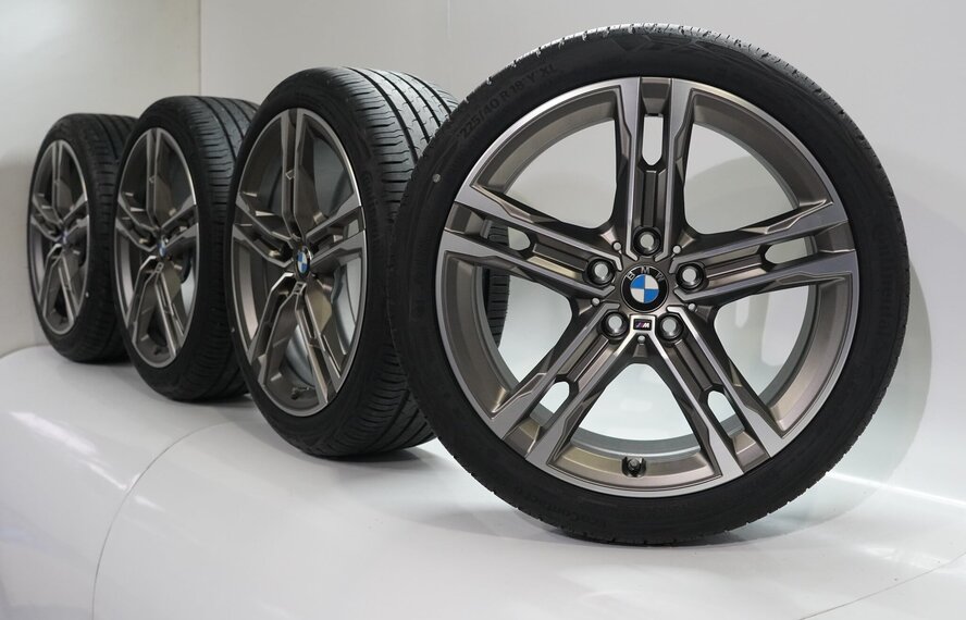 BMW BMW 1 2 serie F40 F44 2 serie Gran Coupe 556M 18 inch velgen Bridgestone Zomerbanden Origineel