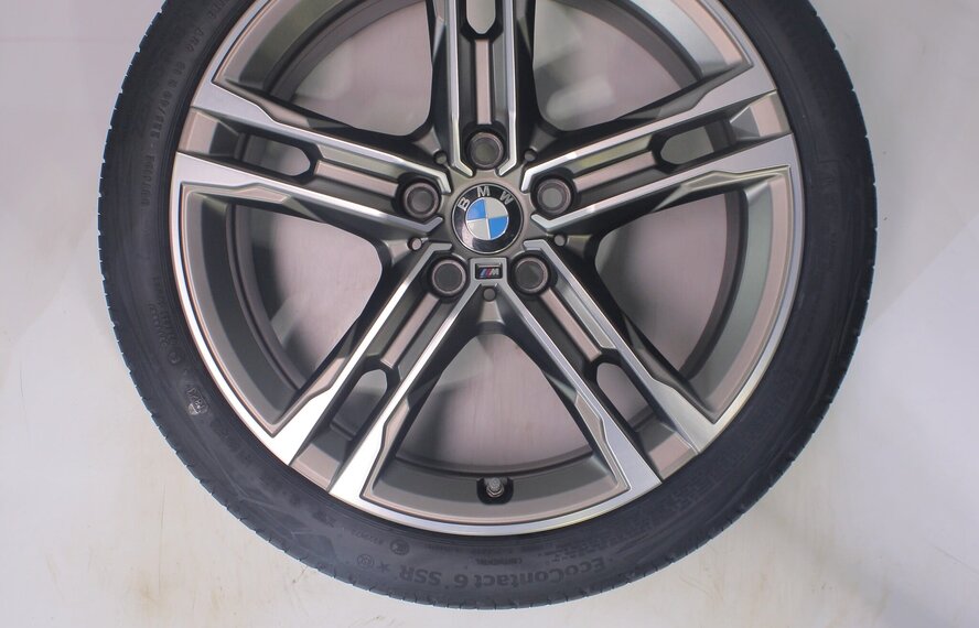 BMW BMW 1 2 serie F40 F44 2 serie Gran Coupe 556M 18 inch velgen Bridgestone Zomerbanden Origineel