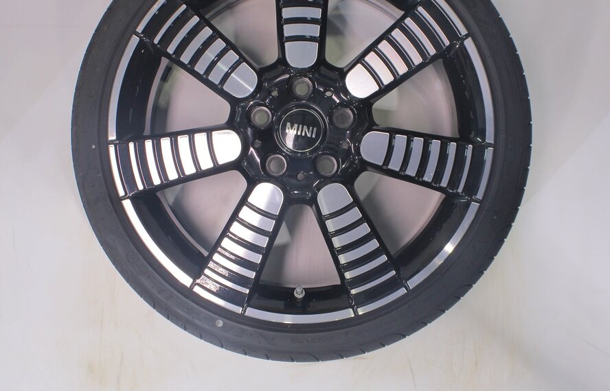 Mini Mini Cooper / S / One / Cabrio F55 F56 F57 900 18 inch velgen Goodyear Runflat Zomerbanden Origineel