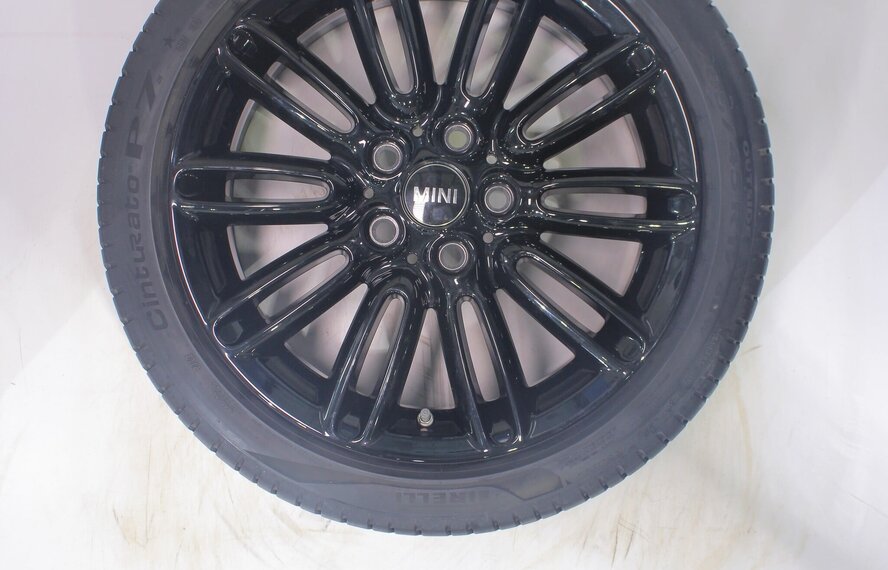 Mini Mini Cooper / S / One / Cabrio F55 F56 F57 500 17 inch velgen Pirelli Zomerbanden Origineel