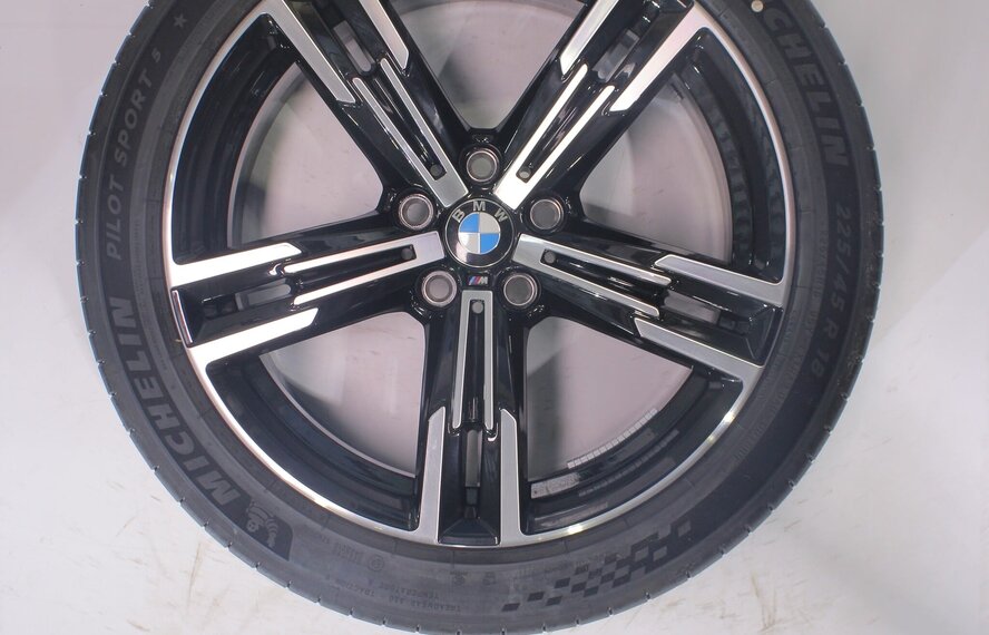 BMW BMW 2 serie 3 serie 4 serie G20 G21 G22 G42 848M 18 inch velgen Michelin Zomerbanden Nieuw Origineel