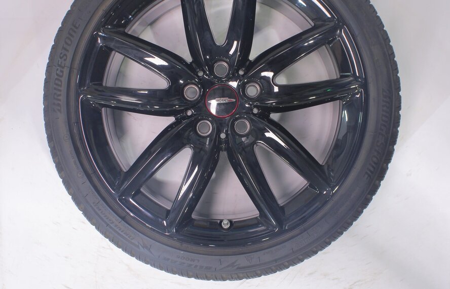 Mini Mini Clubman F54 JCW815 18 inch velgen Bridgestone Winterbanden Origineel