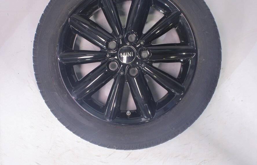 Mini Mini Cooper / S / One / Cabrio F55 F56 F57 508 16 inch velgen Dunlop Runflat Winterbanden Origineel