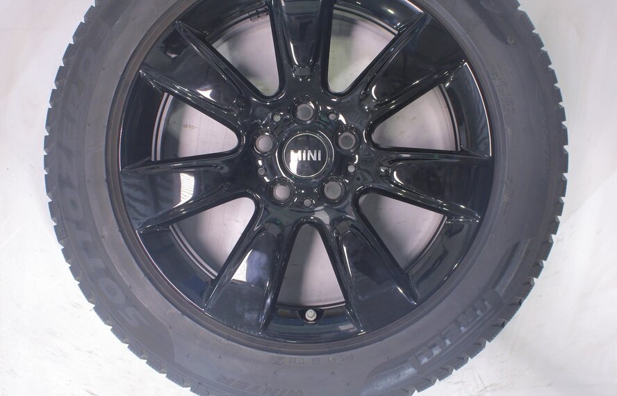 Mini Mini Countryman F60 530 17 inch velgen Pirelli Winterbanden Origineel