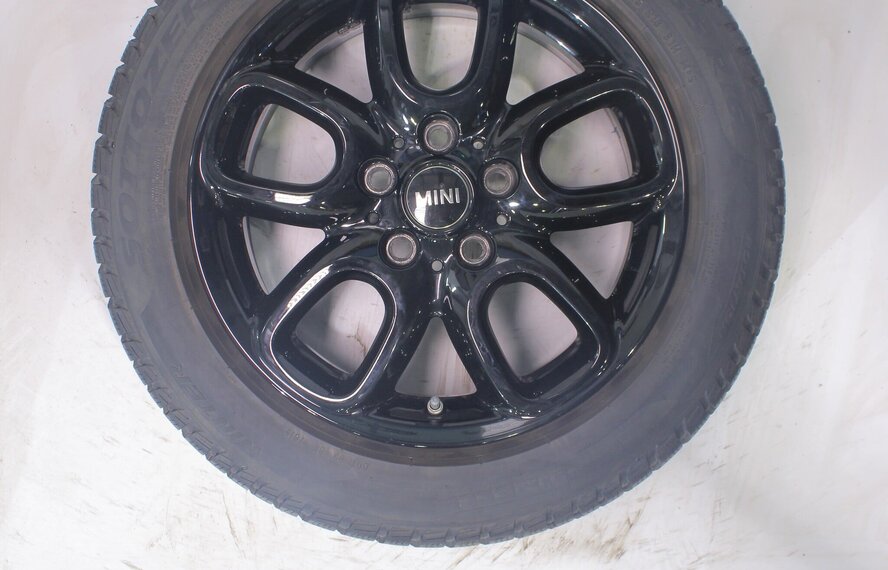 Mini Mini Clubman F54 494 16 inch velgen Pirelli Runflat Winterbanden Origineel