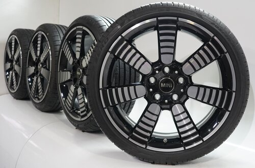 Mini Mini Cooper / S / One / Cabrio F55 F56 F57 900 18 inch velgen Pirelli Runflat Zomerbanden Origineel