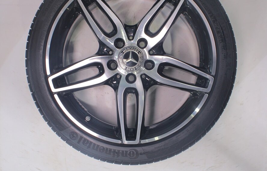 Mercedes Mercedes A B CLA Klasse W176 W117 W246 18 inch velgen Continental Zomerbanden Origineel