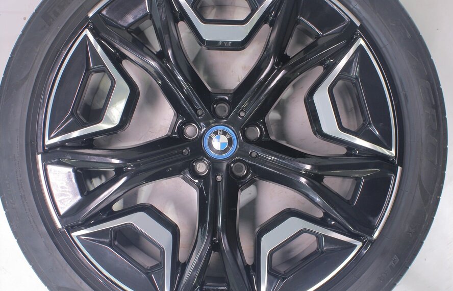 BMW BMW iX i20 1020 22 inch velgen Pirelli Zomerbanden Origineel