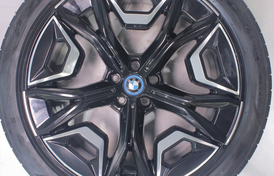 BMW BMW iX i20 1020 22 inch velgen Pirelli Zomerbanden Origineel