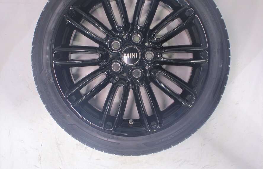 Mini Mini Cooper / S / One / Cabrio F55 F56 F57 500 17 inch velgen Hankook Runflat Zomerbanden Origineel