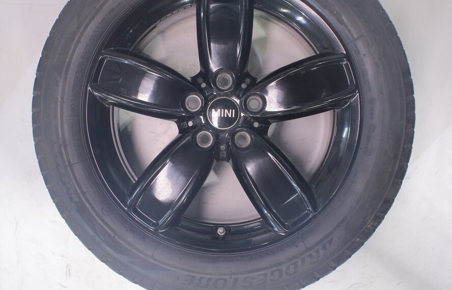 Mini Mini Countryman F60 531 17 inch velgen Bridgestone Runflat Winterbanden Origineel