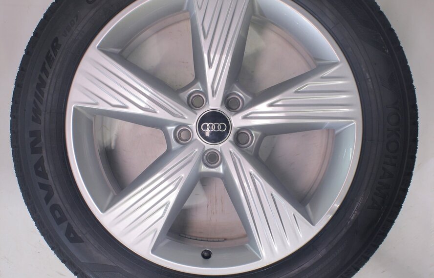 Audi Audi Q4 e-tron 19 inch velgen Yokohama Winterbanden Nieuw Origineel