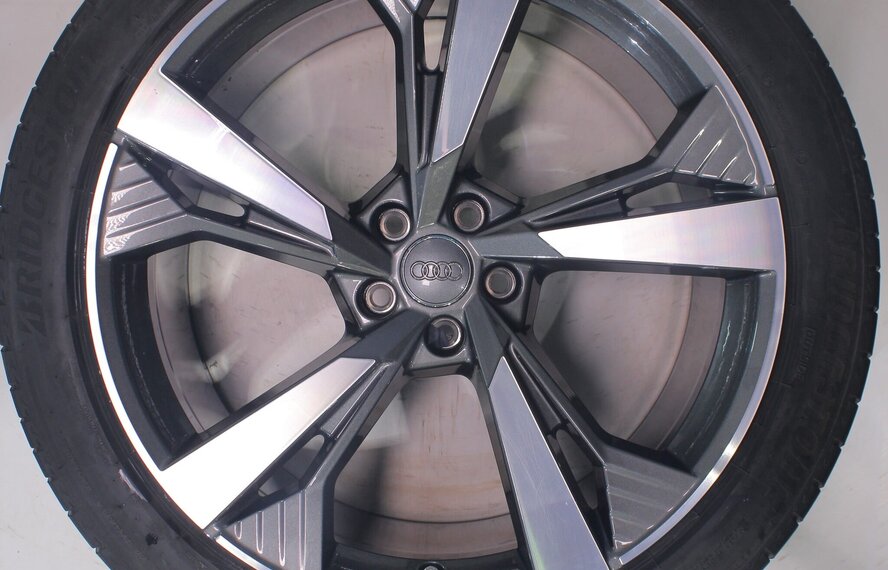 Audi Audi e-tron GE Q8 e-tron 21 inch velgen Bridgestone Zomerbanden Origineel